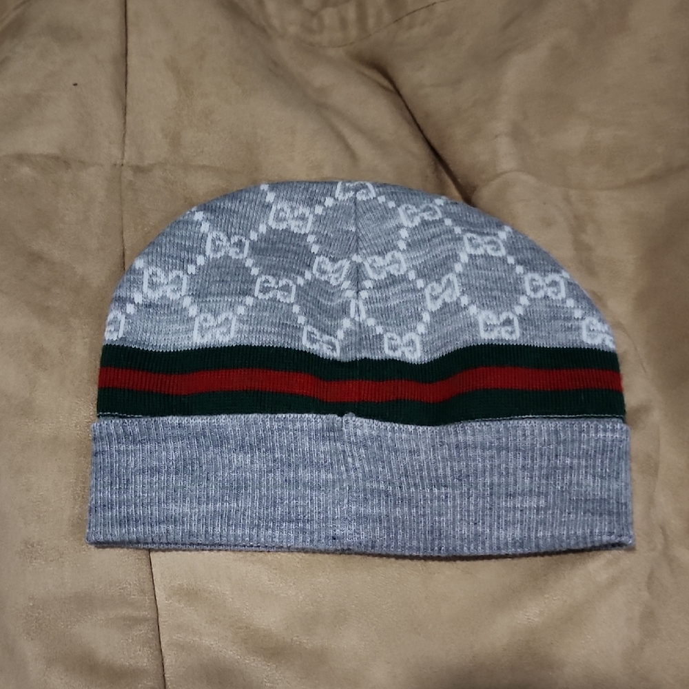 Gucci Gray Knit Beanie with Green & Red Stripe